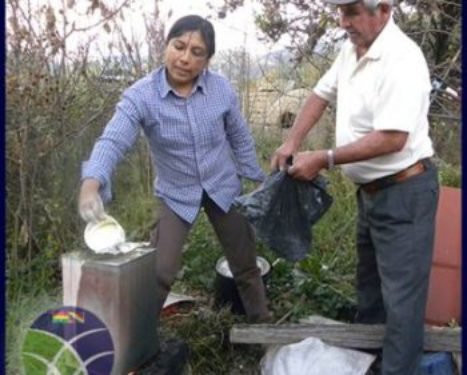 <span id='sec'>En Cochabamba:</span><br><span id='prim'>Agricultores de San Benito se capacitan en prevención de plagas</span>