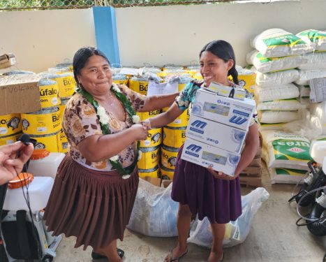 FONADIN ENTREGA INSUMOS Y EQUIPAMIENTO, PARA FORTALECER LA GANADERÍA EN EL TRÓPICO DE COCHABAMBA