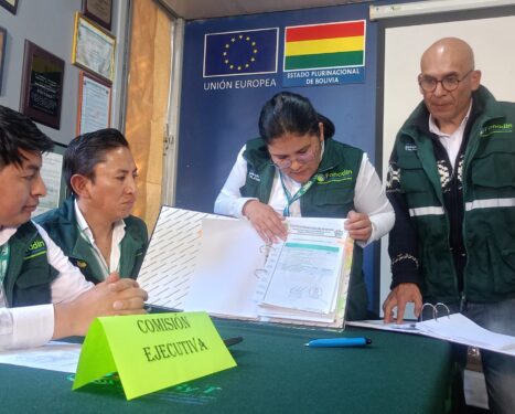 <span id='sec'>#UnidosRumboAlBicentenario:</span><br><span id='prim'>11 MILLONES DE BOLIVIANOS  PARA PROYECTOS EN LOS YUNGAS DE LA PAZ</span>