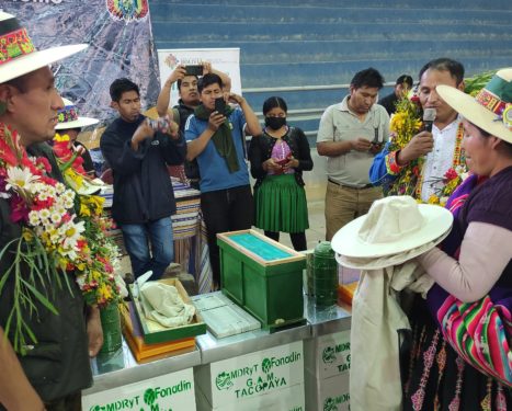 GOBIERNO PROMUEVE LA PRODUCCIÓN DE MIEL EN LA REGIÓN ANDINA DE COCHABAMBA