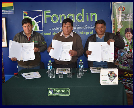 <span id='sec'>La Paz:</span><br><span id='prim'>Más de 1 millón de bolivianos para construir infraestructuras educativas en los Yungas</span>