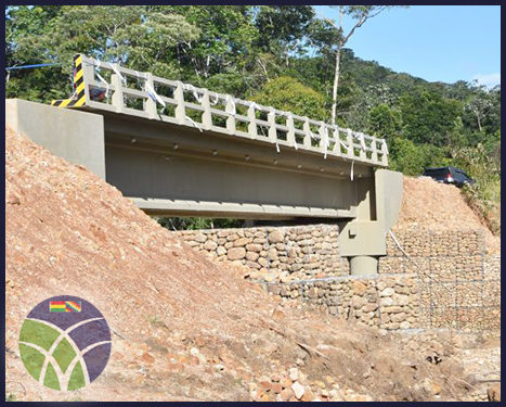 <span id='sec'>En Cochabamba - Entre Ríos:</span><br><span id='prim'>Más de 1 millón de bolivianos en infraestructura vehicular para la zona del trópico de Cochabamba</span>